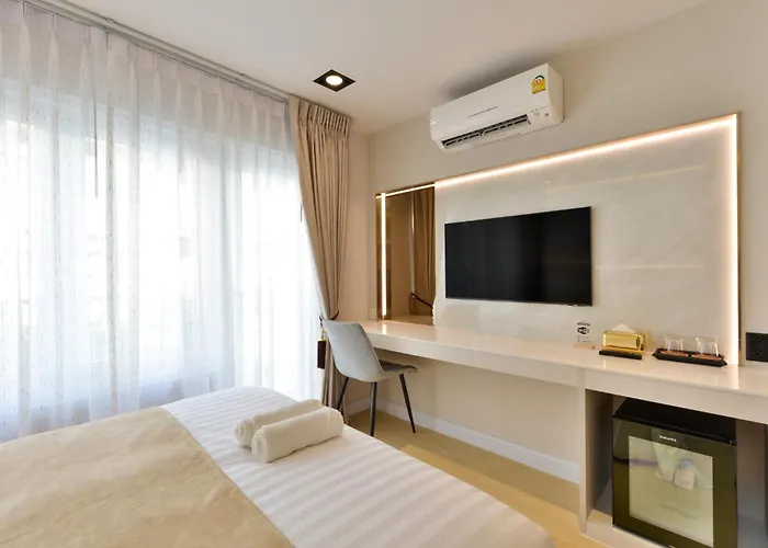 Victora Hostel *